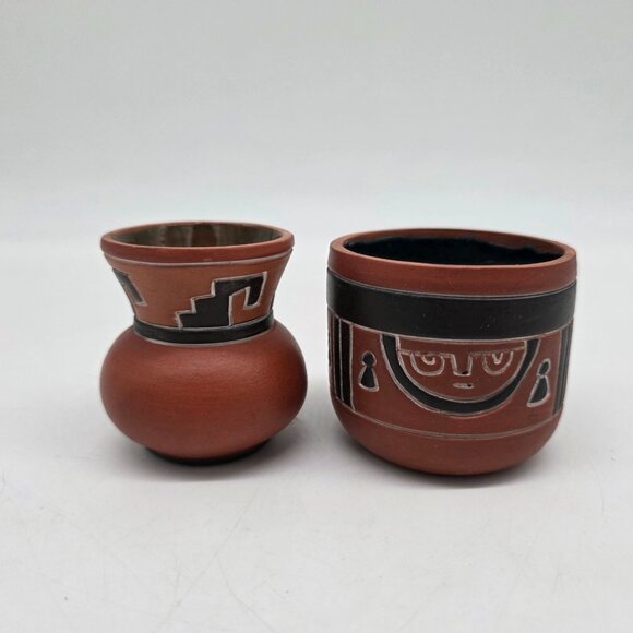 Set Of 2 Miniature Terracotta Clay Pots With Geometric & Tribal Maya Patterns - Picture 1 of 9